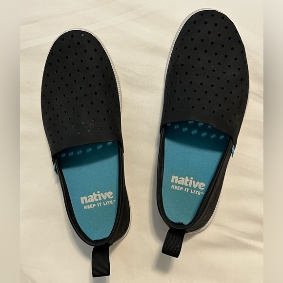 Native Venice Cutout Perforated Slip-Ons - Black Unisex M 3/W 5/EU 34.5 - Picture 10 of 10